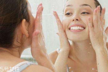 祛痘手術(shù)會(huì)留疤痕嗎 祛痘手術(shù)有沒(méi)有風(fēng)險(xiǎn) 祛痘手術(shù)會(huì)留疤痕嗎 祛痘手術(shù)有沒(méi)有風(fēng)險(xiǎn)