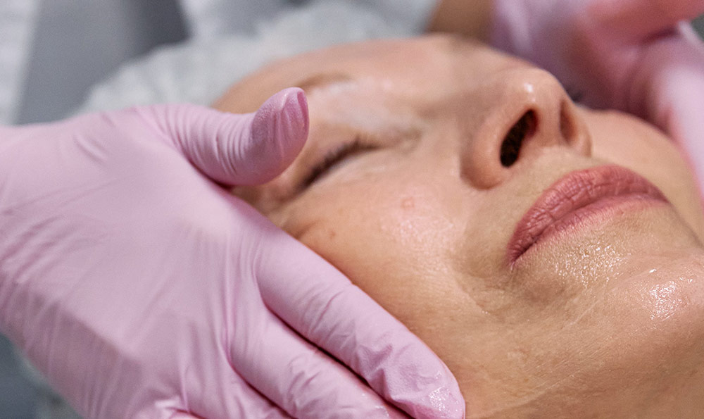 理膚泉祛痘三件套的使用順序