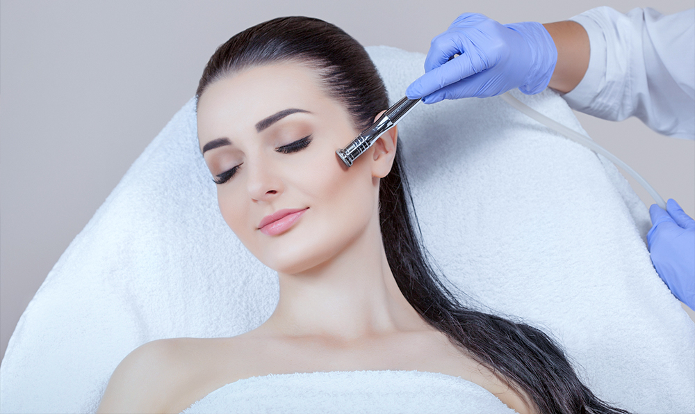 臉上有紅血絲可以用祛痘產(chǎn)品嗎