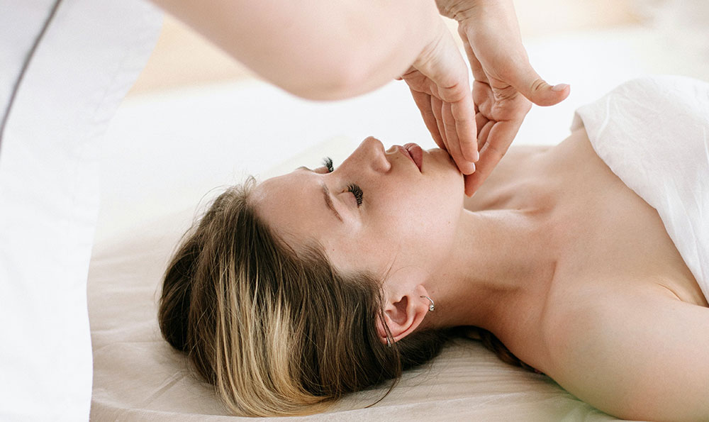 嘉慶草本祛痘霜用后疼